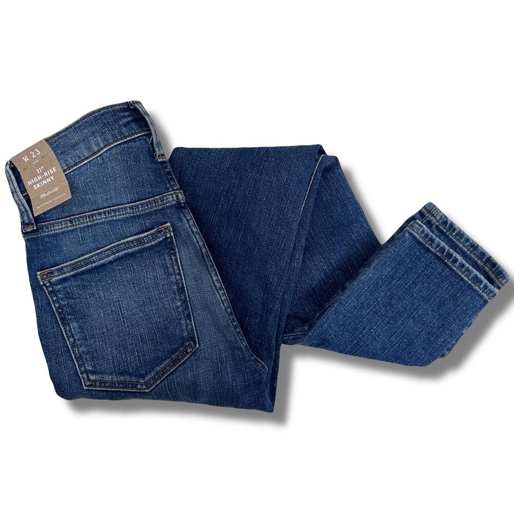 11" High-Rise Skinny Jeans in Longridge Wash Size 23 Style# AG163